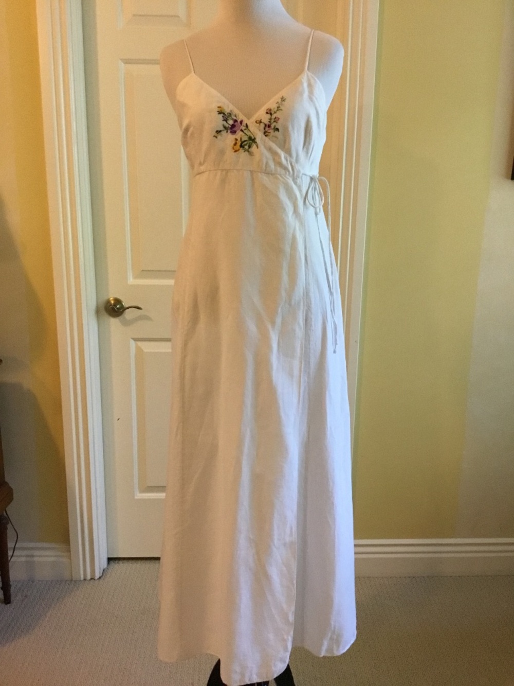 Vintage RALPH by Ralph Lauren White Embroidered Linen Blend Maxi Dress - Picture 1 of 15